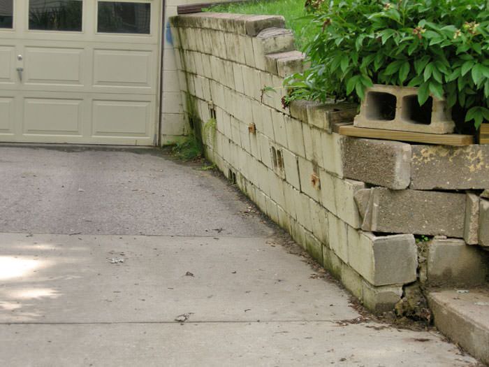 Failing Retaining Wall Repair In Mississauga Toronto Brampton Ontario Concrete Walls On - How To Build A Retaining Wall On Sloped Driveway Failing Retaining Wall Repair In Mississauga Toronto Brampton Ontario Concrete Walls On - How To Build A Retaining Wall On Sloped Driveway
