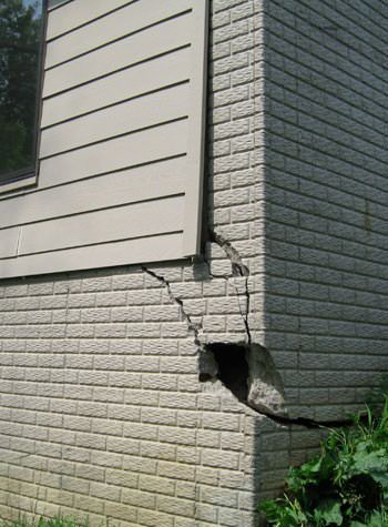severe cracking of structural walls in Oshawa